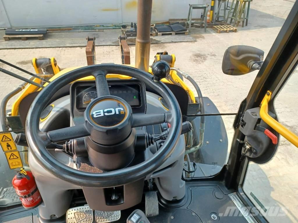 JCB 3CX PLUS AEC Kazıcı yükleyiciler - beko loder