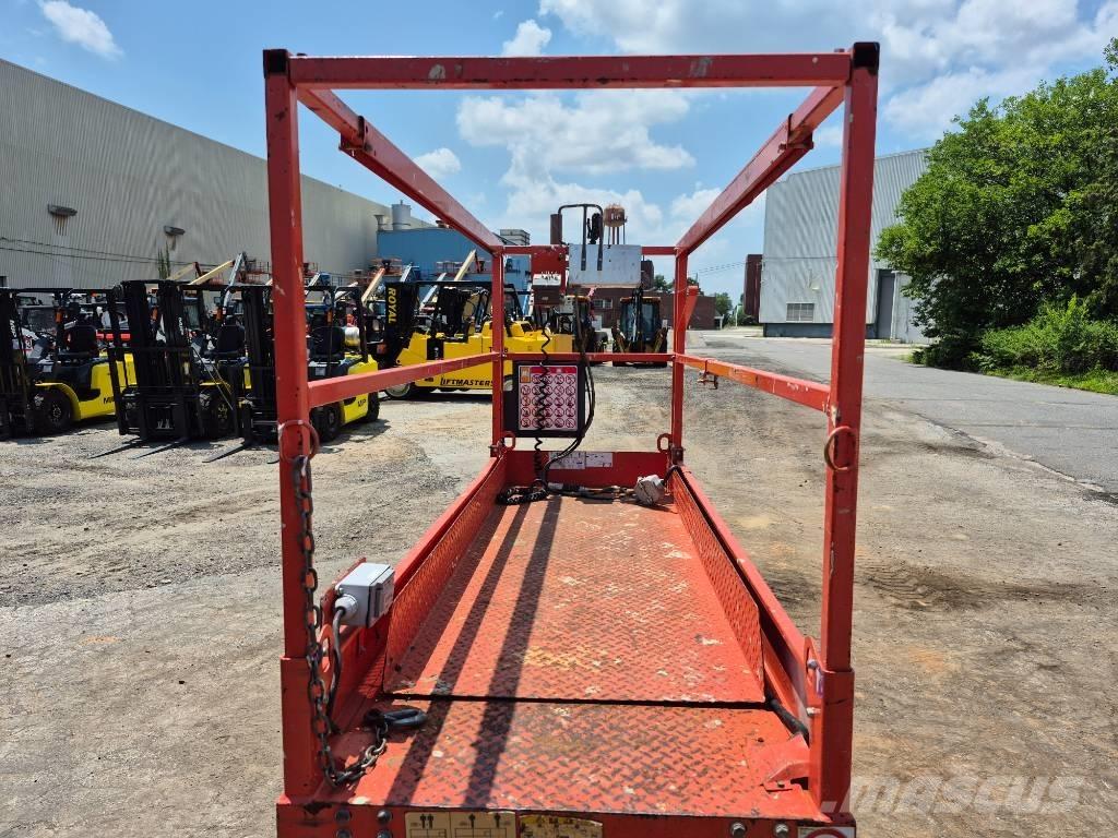 SkyJack SJ 3220 Makasli platformlar