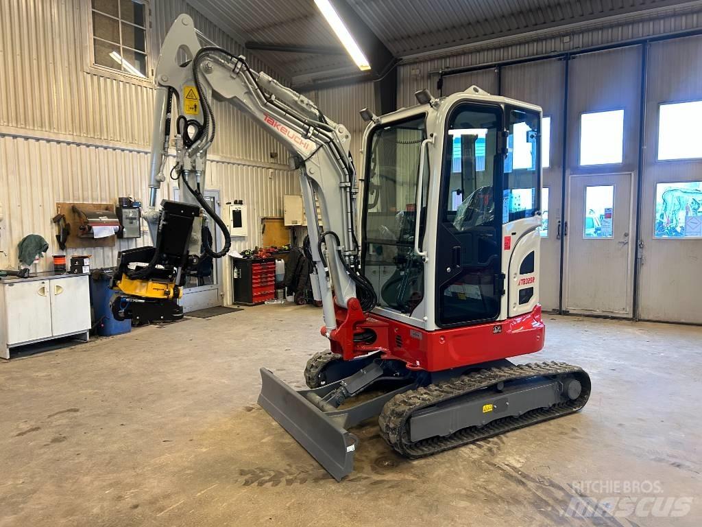 Takeuchi TB325 Mini ekskavatörler, 7 tona dek