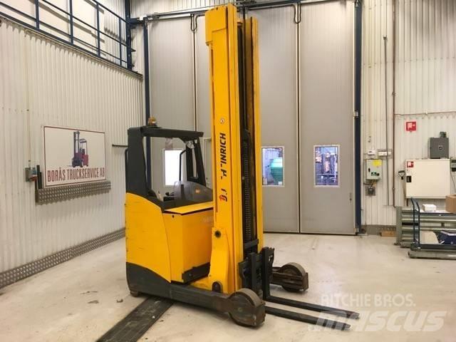 Jungheinrich ETV 325 Reach truck - depo içi istif araçları