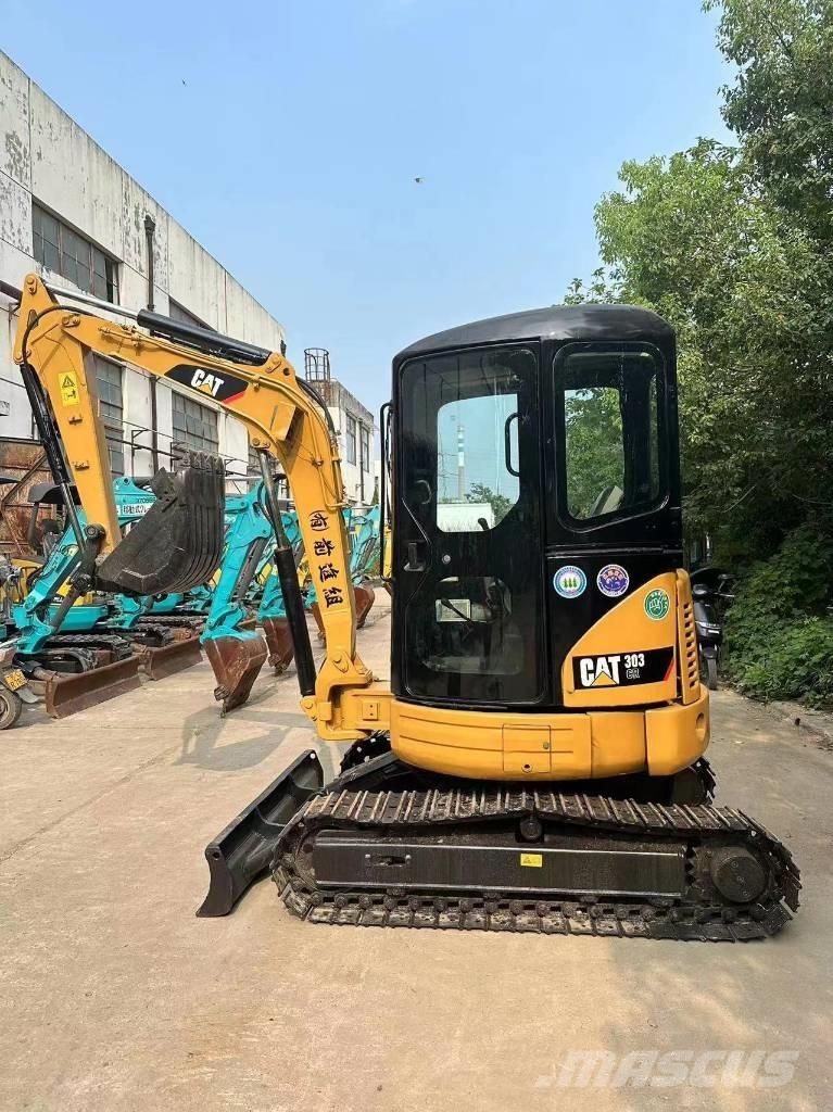 CAT 303 Paletli ekskavatörler