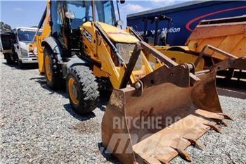 JCB 3CX 4X4 Kazıcı yükleyiciler - beko loder