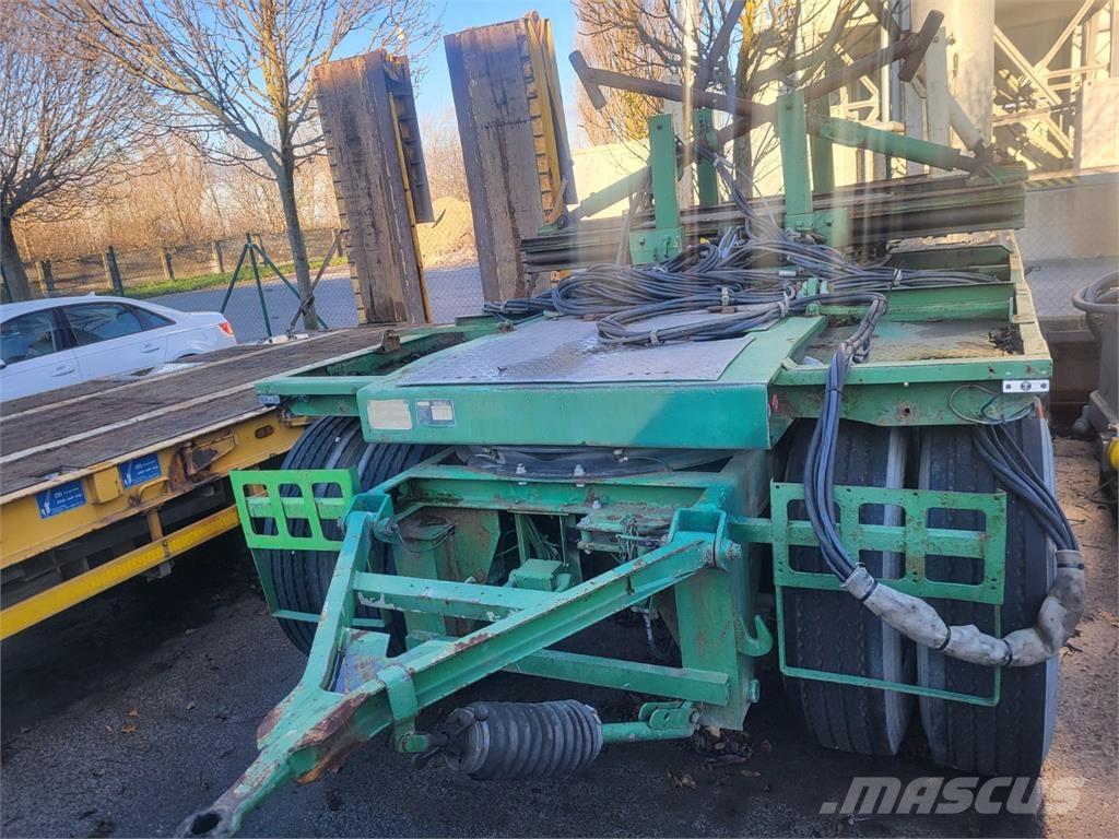 Doll M177 Flatbed römorklar