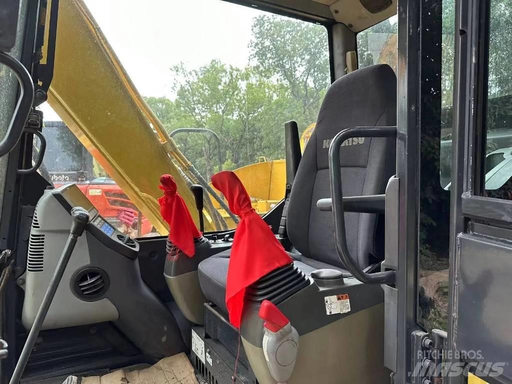 Komatsu PC70-8 Paletli ekskavatörler
