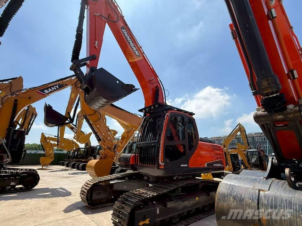 Doosan DX 225 Paletli ekskavatörler