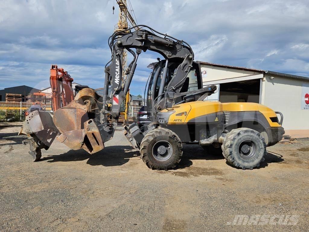 Mecalac 12 MTX Lastik tekerli ekskavatörler