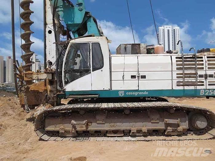 Casagrande B250 Sondaj kuleleri