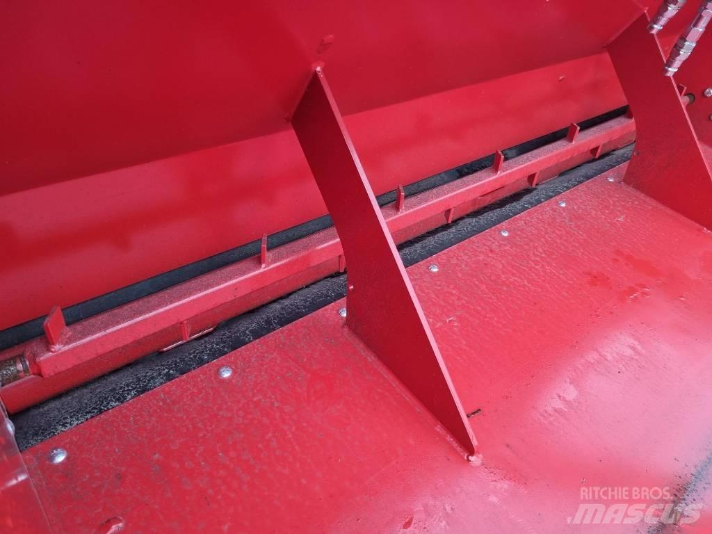 Tokvam SMA 1100 Kum ve tuz serpiciler