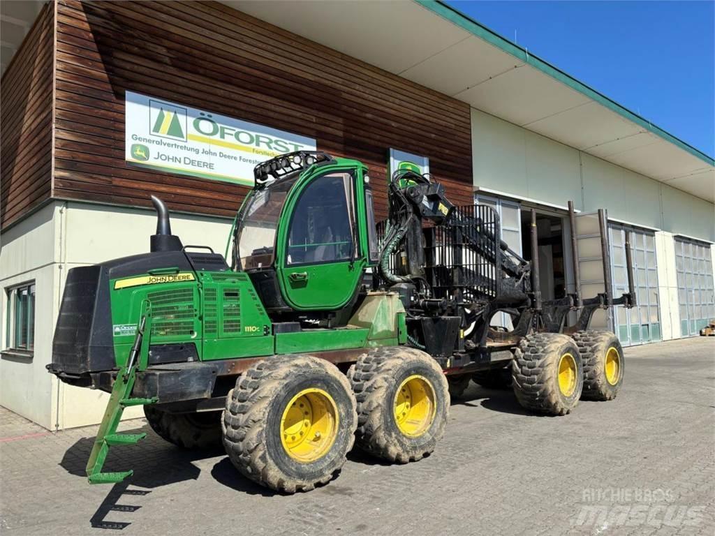 John Deere 1110 G Tomruk yükleyici traktörler