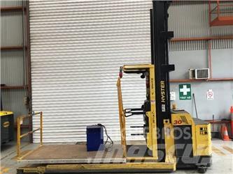 Hyster R30XMF3 Yüksek seviye siparis toplayici