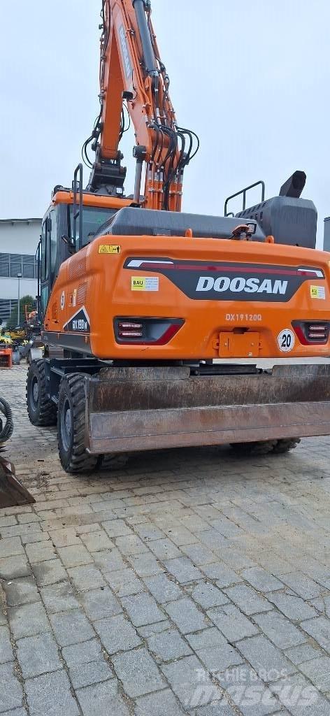 Doosan DX 190 W-7 Lastik tekerli ekskavatörler