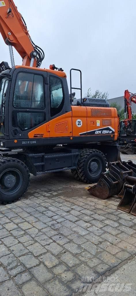 Doosan DX 190 W-7 Lastik tekerli ekskavatörler