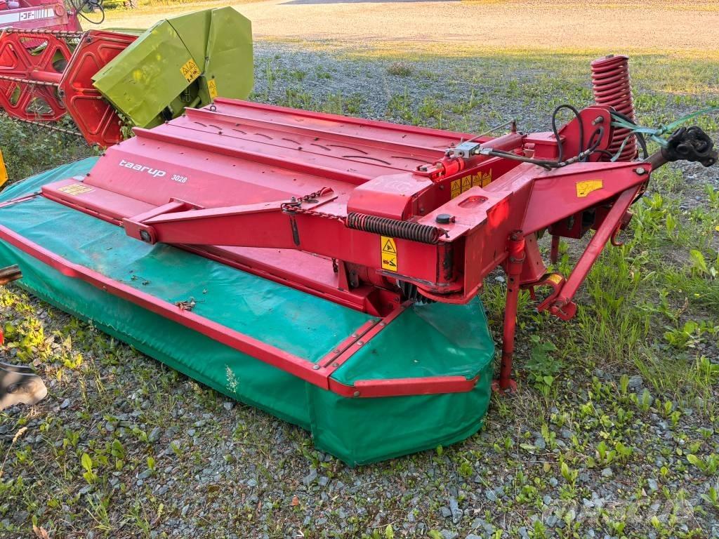 Taarup 3028 Çayir biçme makinalari