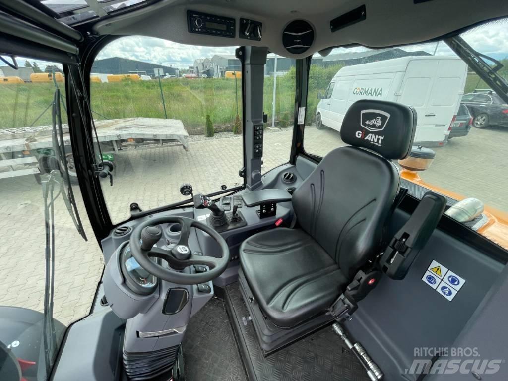GiANT g5000 Çok amaçlı yükleyiciler