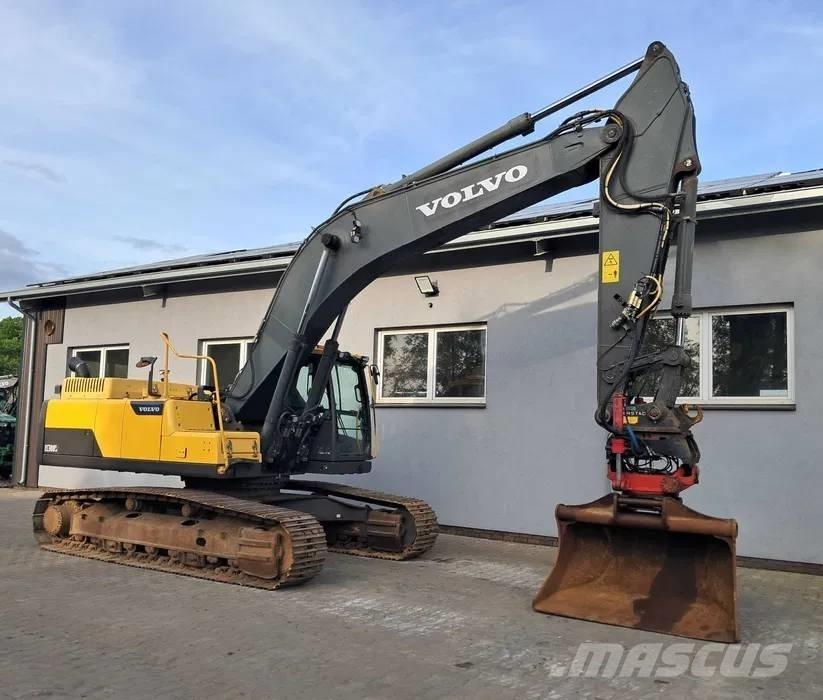 Volvo EC 300 D L Paletli ekskavatörler