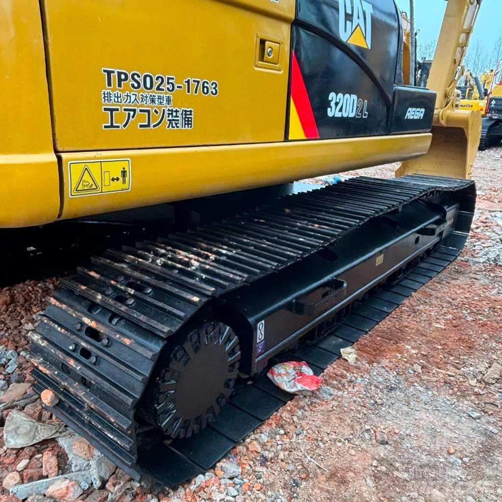 CAT 320 D Paletli ekskavatörler