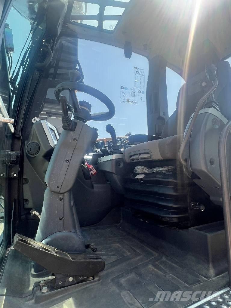 Mecalac MWR15 Lastik tekerli ekskavatörler