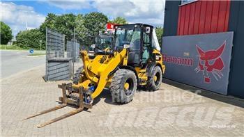 CAT 908 Tekerlekli yükleyiciler