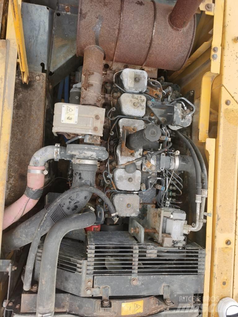 Komatsu PC 200-7 Paletli ekskavatörler