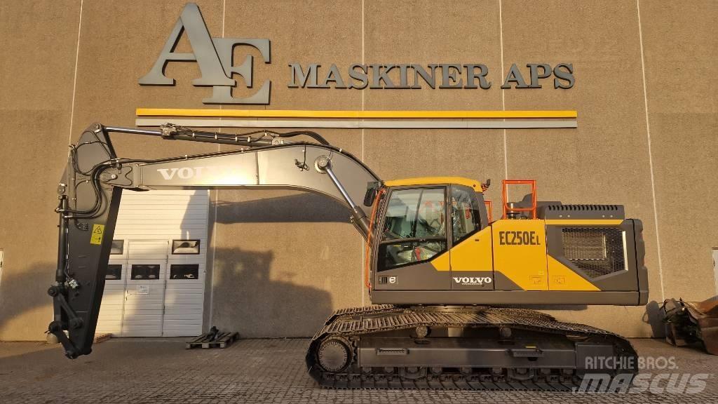 Volvo EC 250 EL Paletli ekskavatörler