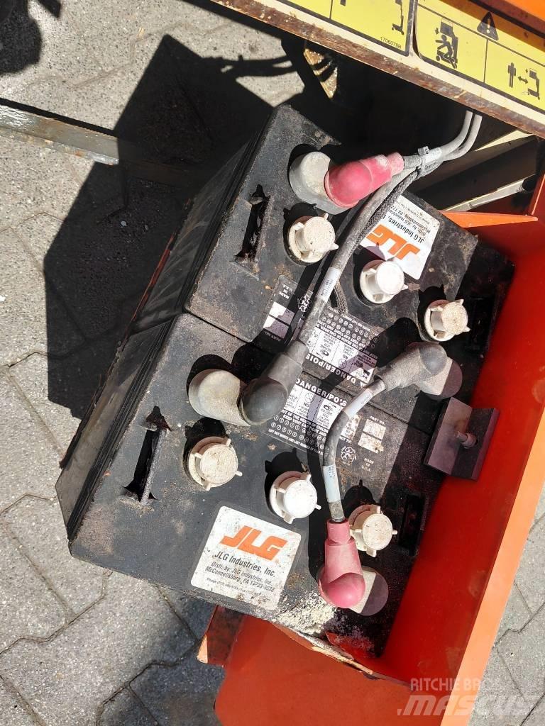 JLG 1230 ES Makasli platformlar