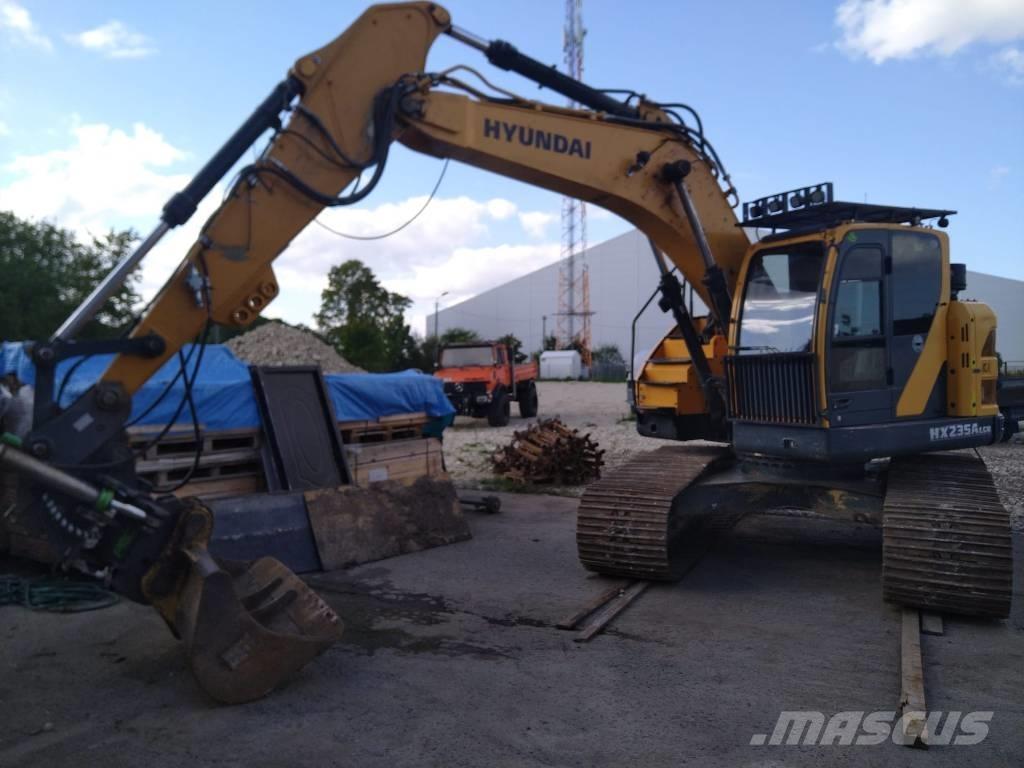 Hyundai HX 235 ALCR Paletli ekskavatörler