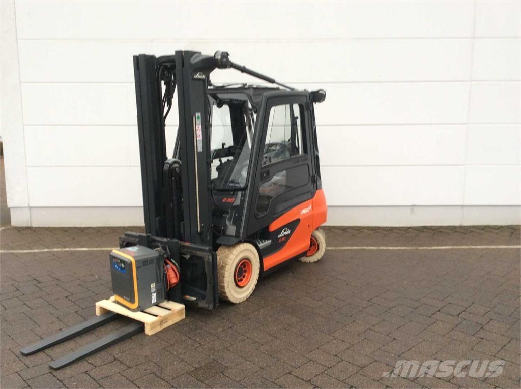 Linde E30 Elektrikli forkliftler