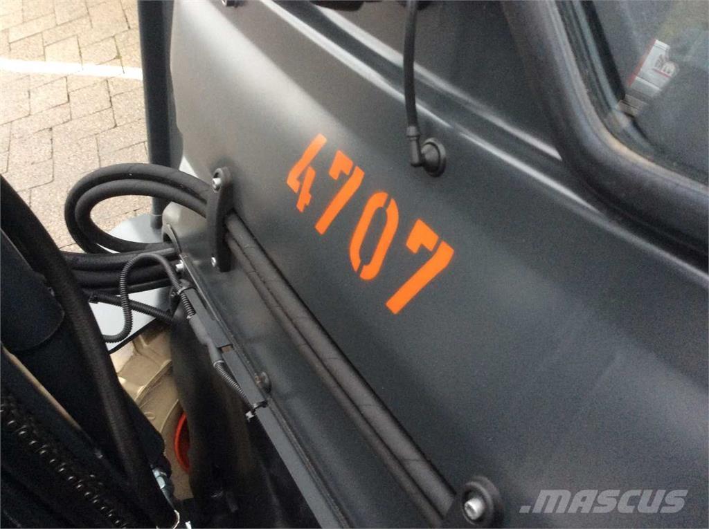 Linde E30 Elektrikli forkliftler