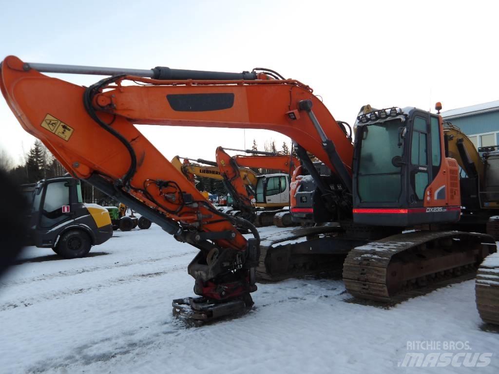 Doosan DX 235 Paletli ekskavatörler