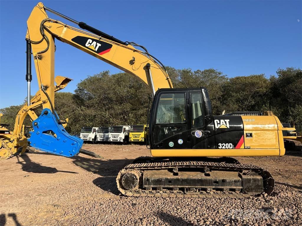 CAT 320 DL Paletli ekskavatörler