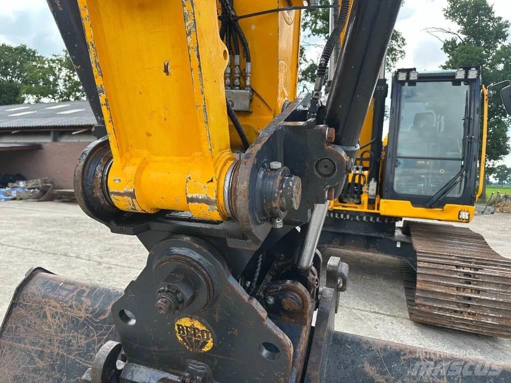 JCB 220Xlc Paletli ekskavatörler
