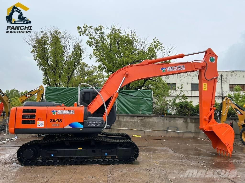 Hitachi 210LC Paletli ekskavatörler