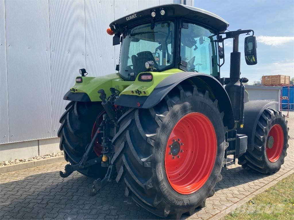 CLAAS ARION 660 Traktörler