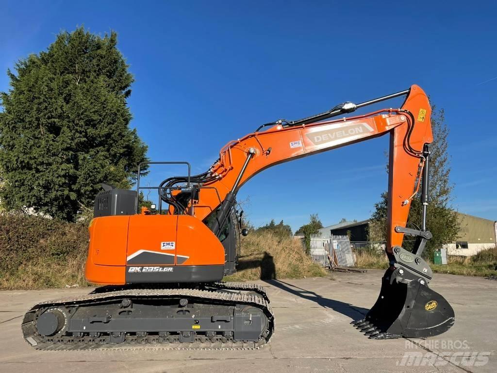 Doosan DX 235 LCR Paletli ekskavatörler