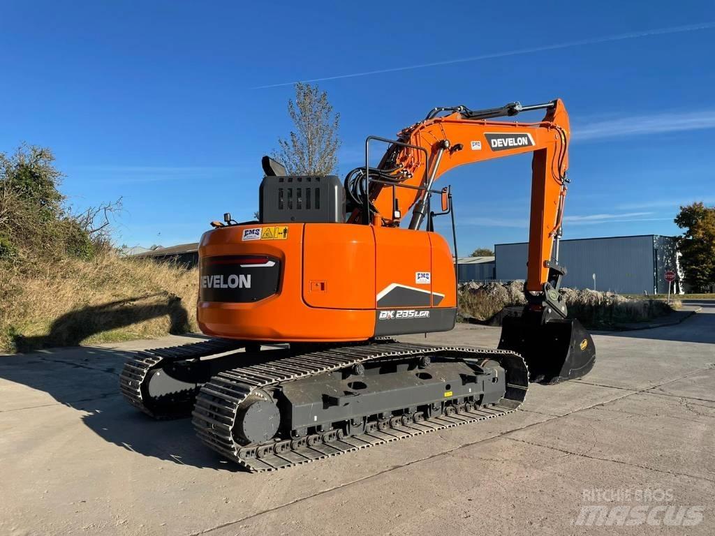 Doosan DX 235 LCR Paletli ekskavatörler