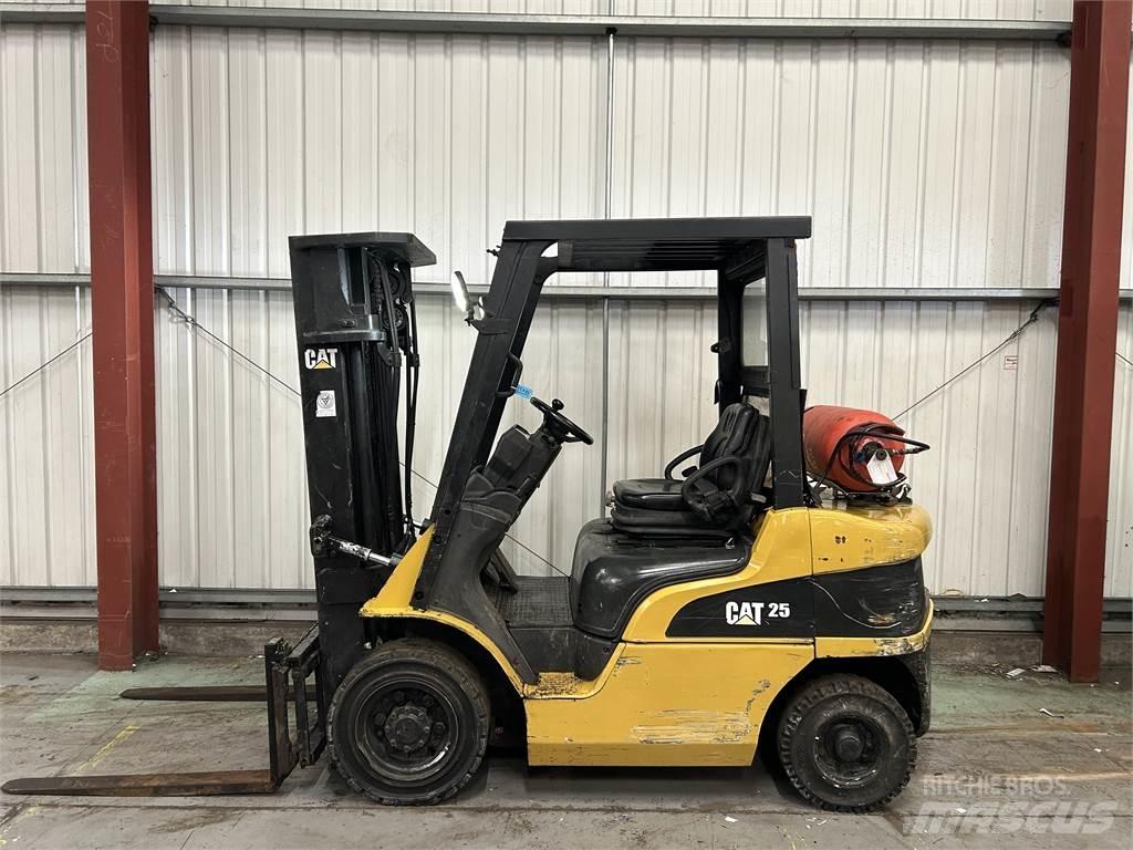 CAT GP25NT LPG'li forkliftler