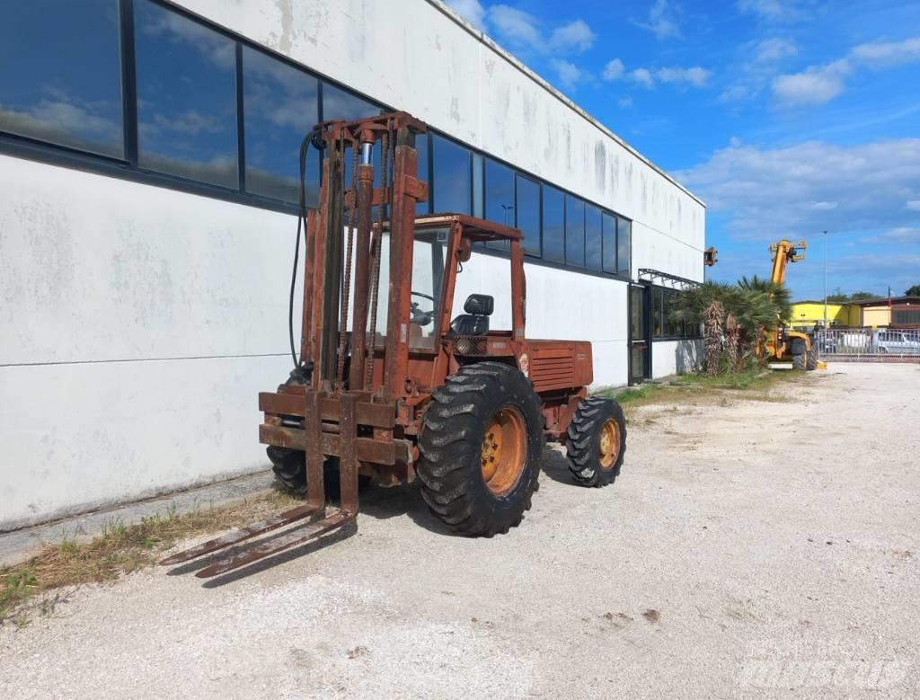 Manitou 4RM30G Dizel forkliftler