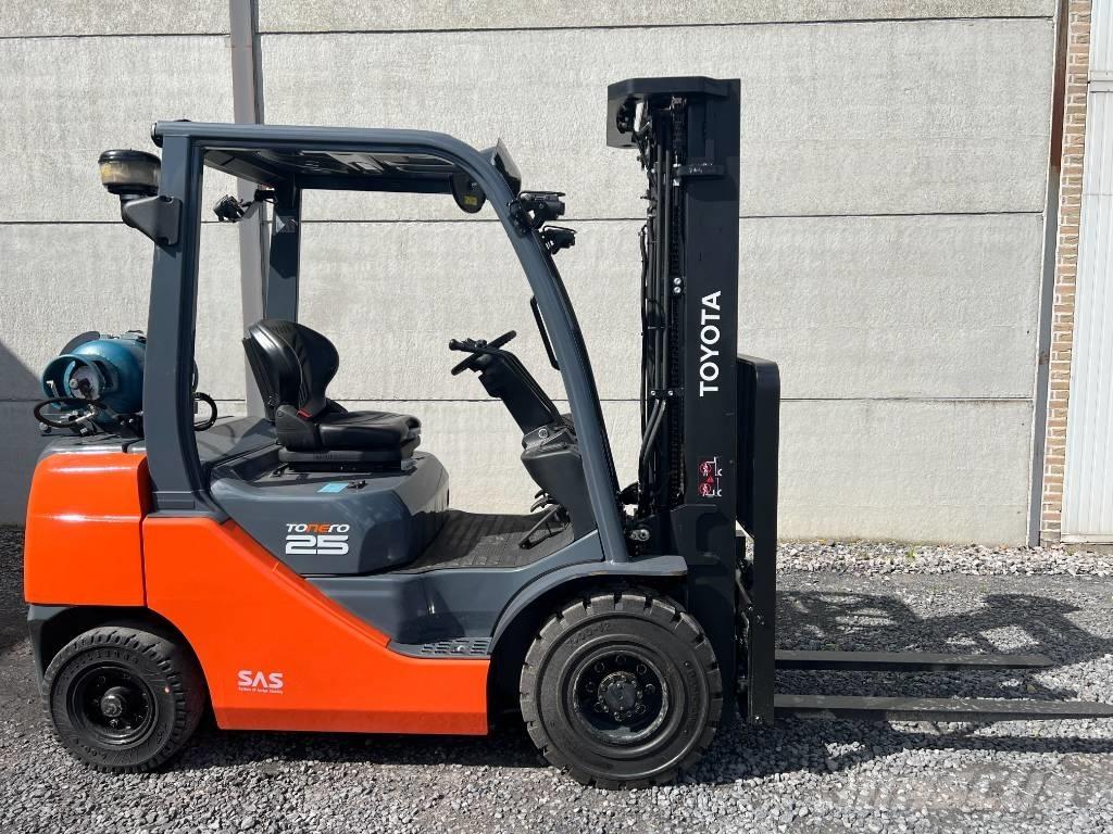 Toyota 02-8 FGF 25 LPG'li forkliftler