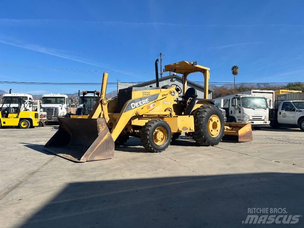 John Deere 210 LE Ön yükleyici ve kazicilar