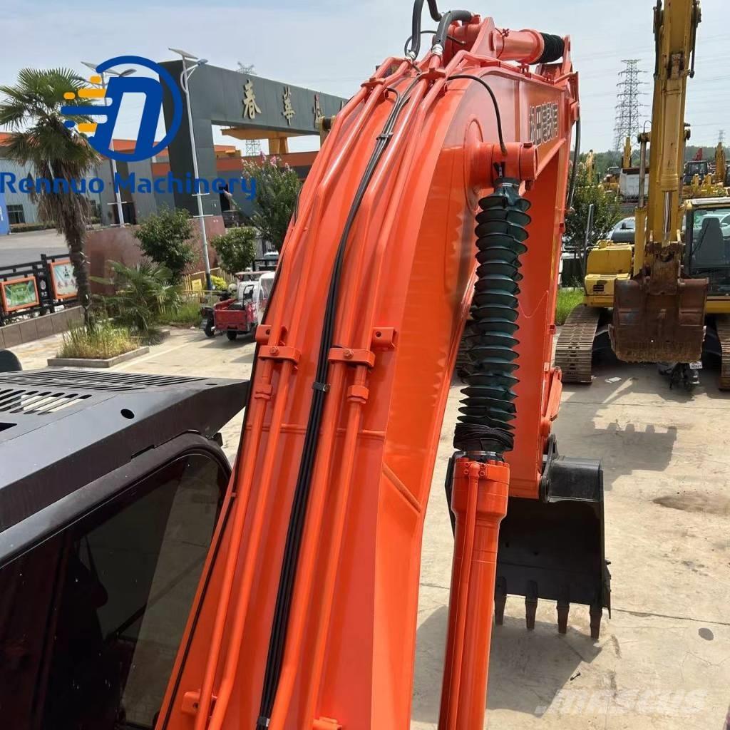 Hitachi ZX 200 Paletli ekskavatörler