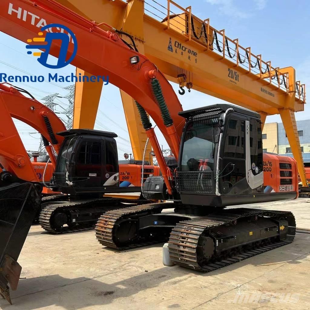 Hitachi ZX 200 Paletli ekskavatörler
