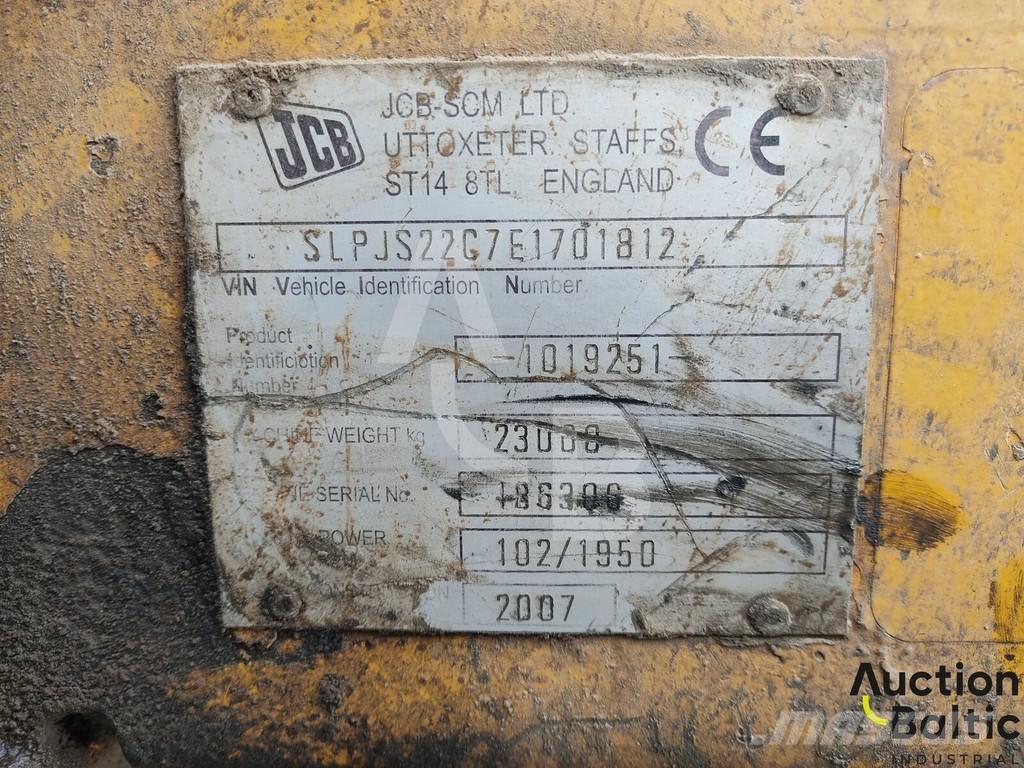JCB JS 220 LC Paletli ekskavatörler