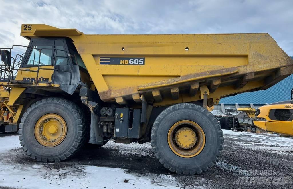Komatsu 605-7 Yol disi kaya kamyonu