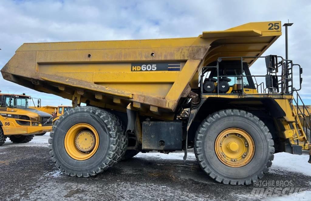 Komatsu 605-7 Yol disi kaya kamyonu