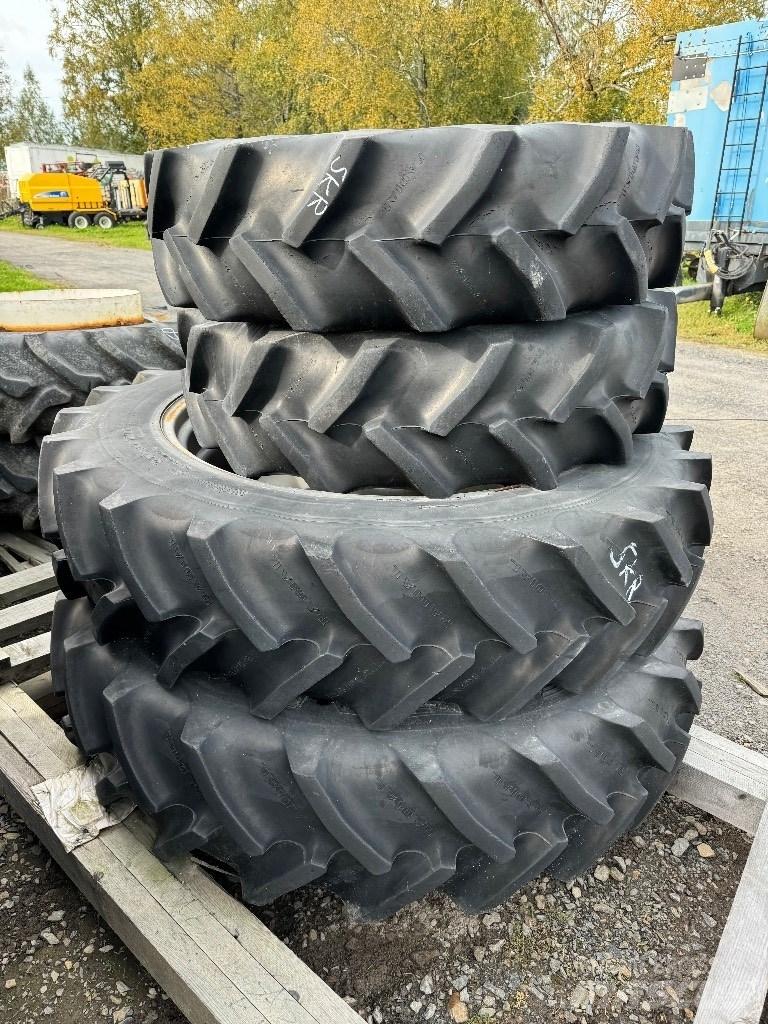Goodyear 13.6R38 Tekerlekler