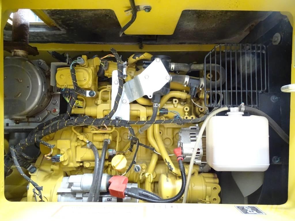 CAT 310 Paletli ekskavatörler