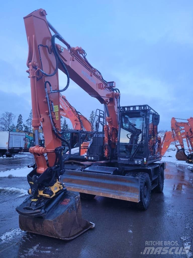 Hitachi ZX155W-7 2P Lastik tekerli ekskavatörler