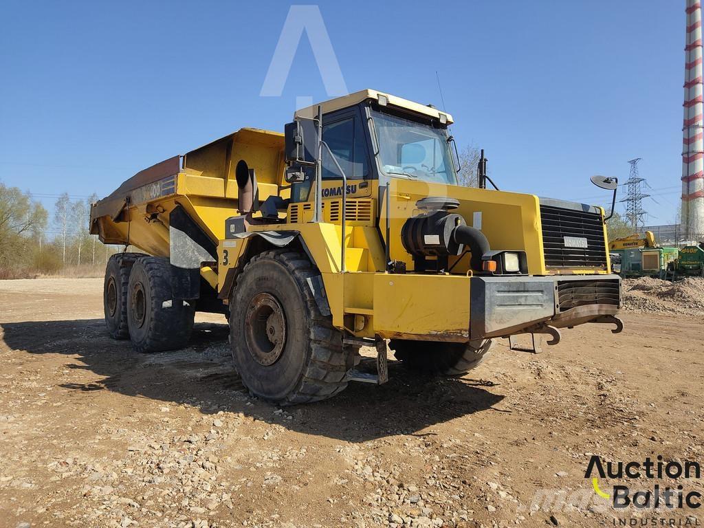 Komatsu HM400 Belden kirma kaya kamyonu