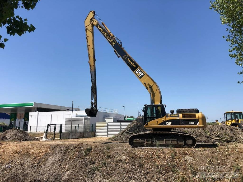 CAT 330 D L Uzun bomlu ekskavatörler