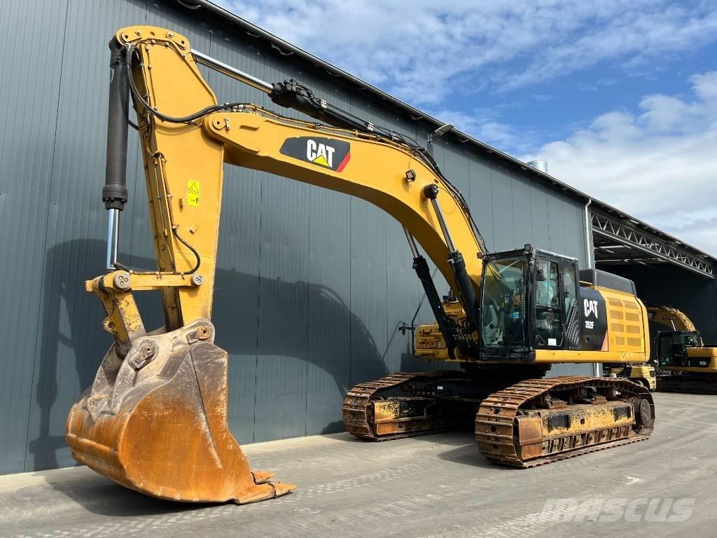 CAT 352F Paletli ekskavatörler